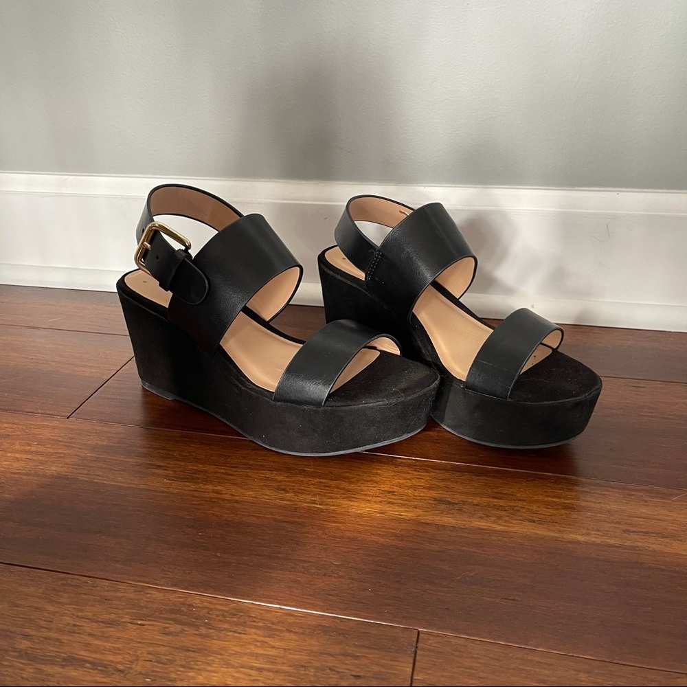 Platform sandals